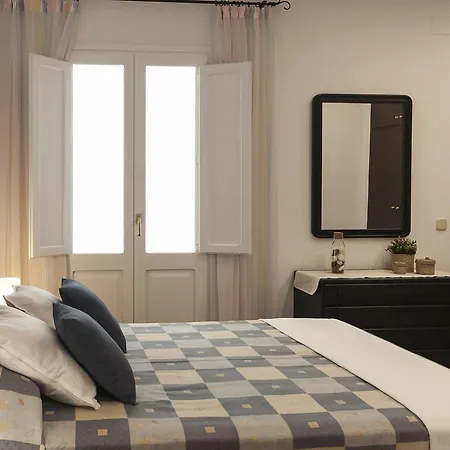 Lets Holidays Big And Centric Apartment Tossa de Mar